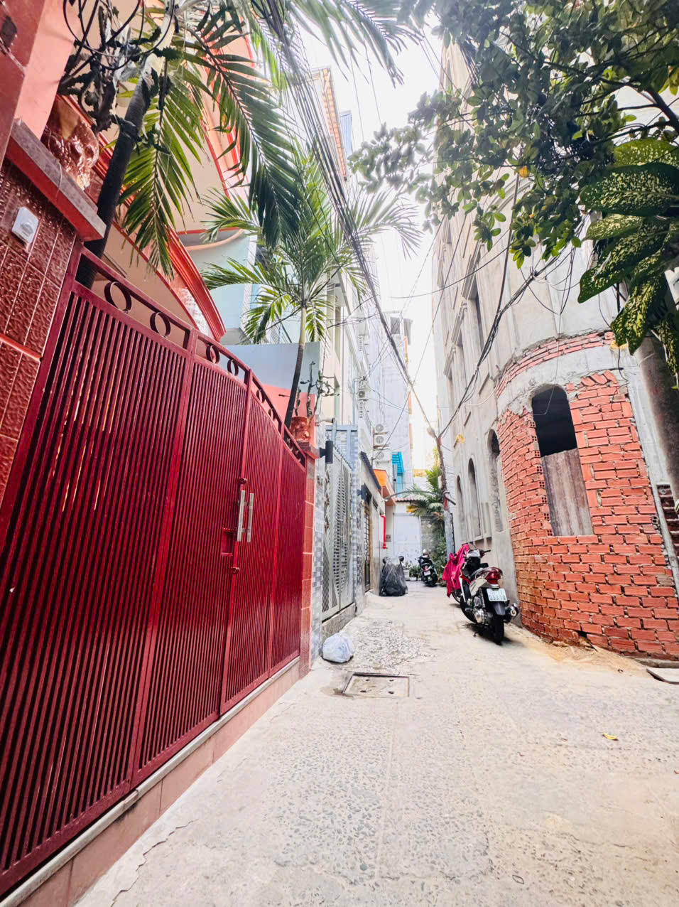 CHỦ 1 ĐỜI XƯA DỄ THƯƠNG CẦN BÁN NHÀ 2 TẦNG MẶT TIỀN HẺM Đ.LÊ LAI, QUẬN 1- DT 4M*15M- CHỈ 15T- 16003510