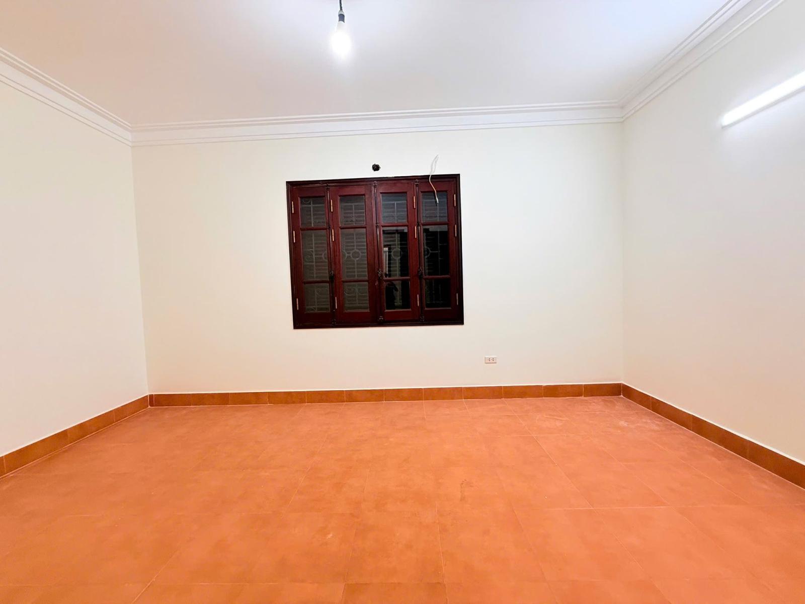 NHÀ PHỐ, TRẦN QUỐC HOÀN, CẦU GIẤY-PHÂN LÔ-Ô TÔ-KD: 55M X5T, MT 5,5M GIÁ 26,2 TỶ. 16003519