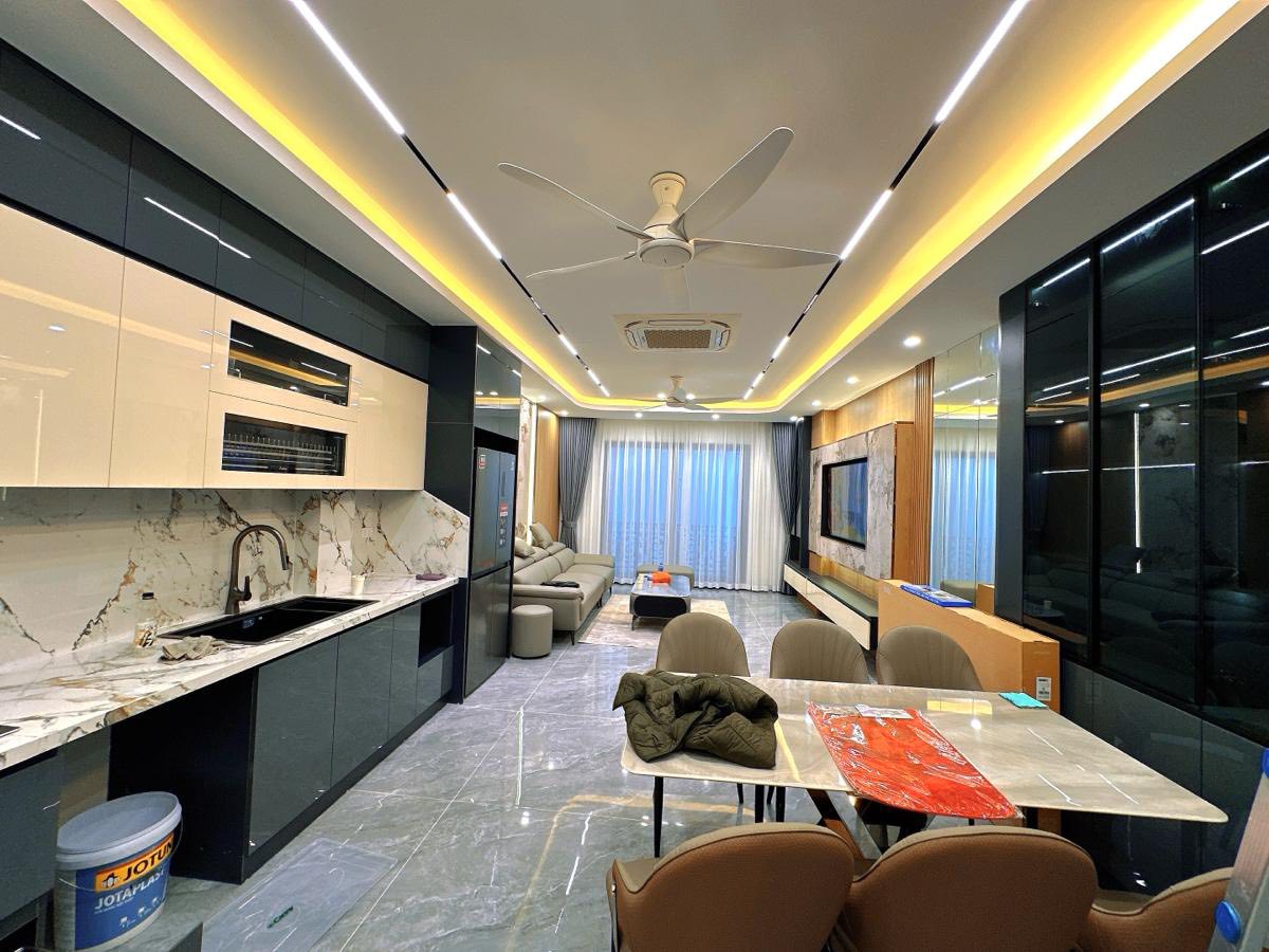 BÁN NHÀ PHÙNG CHÍ KIÊN 56M 7T NHỈNH 29 TỶ- THANG MÁY-NGÕ THÔNG-Ô TÔ VÀO NHÀ-FULL NỘI THẤT 16003550