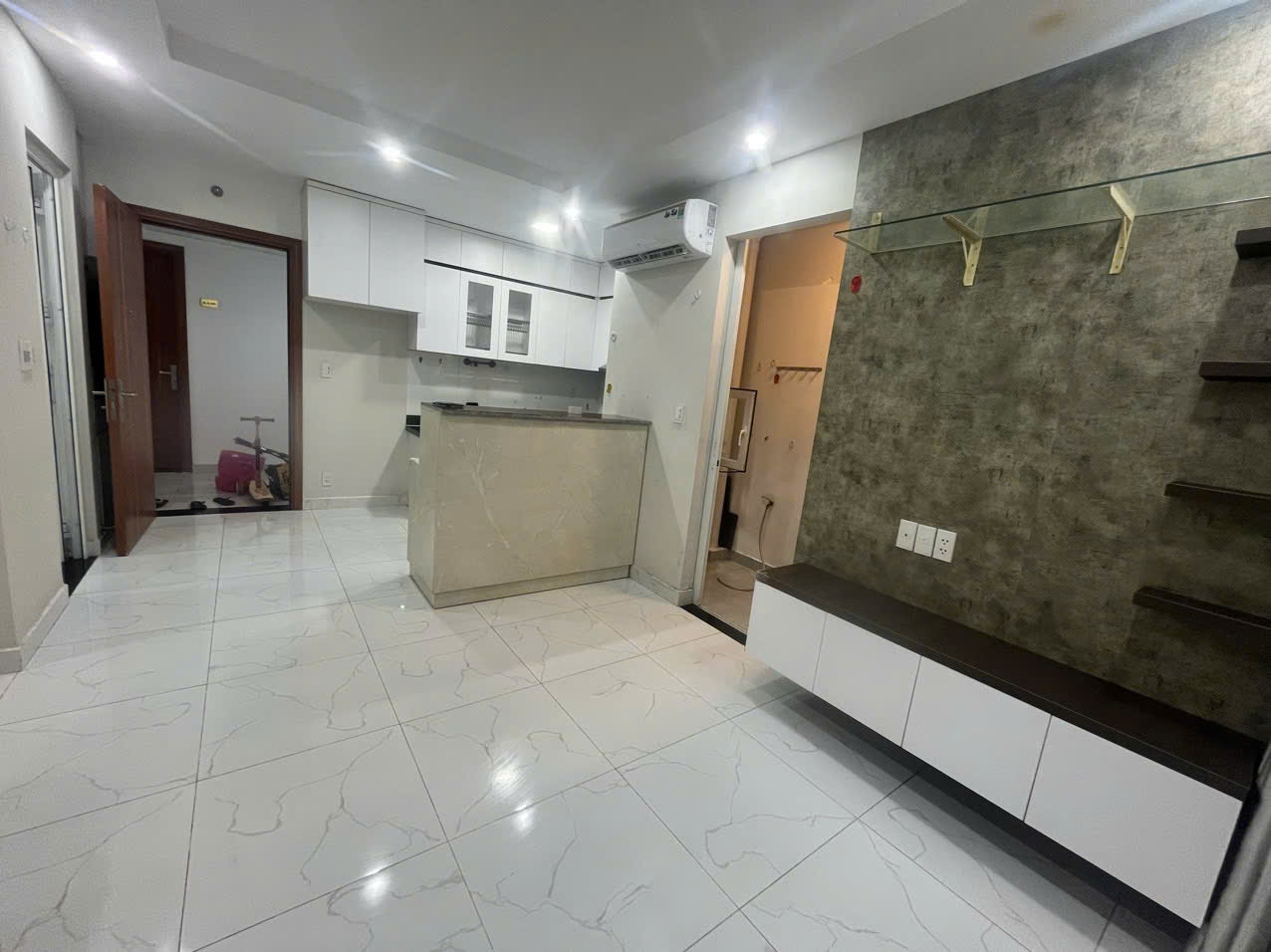 Bán CH 1PN, 1WC Conic Riverside giá chỉ 2,65 tỷ, sẵn bộ nội thất gỗ 16003575