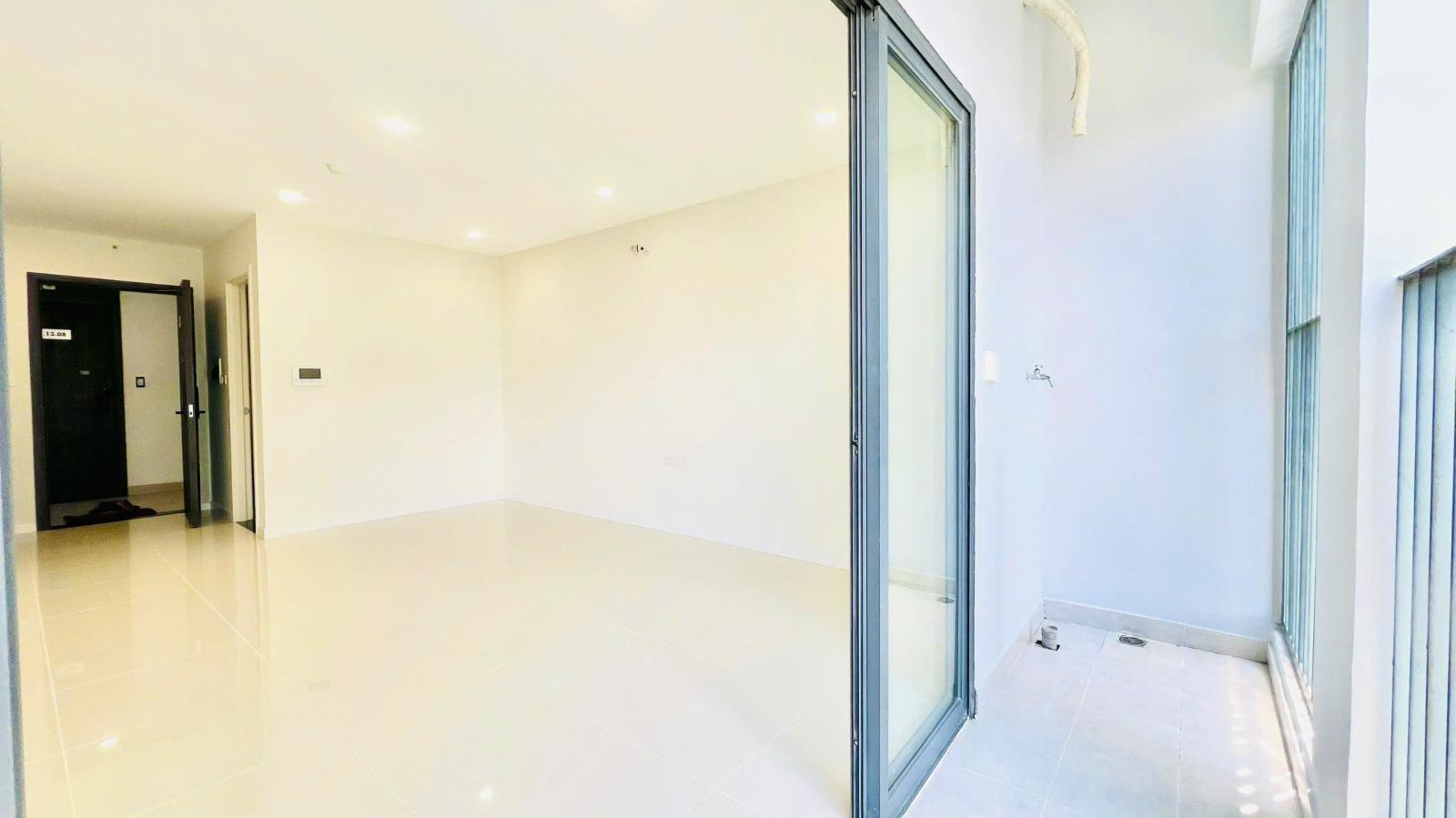  Lavida Plus Q7, Chủ nhà cần tiền ra hàng gấp căn hộ officetel 37m2 2,45 tỷ view TN, HB-sông, lh 0938839926 16003620