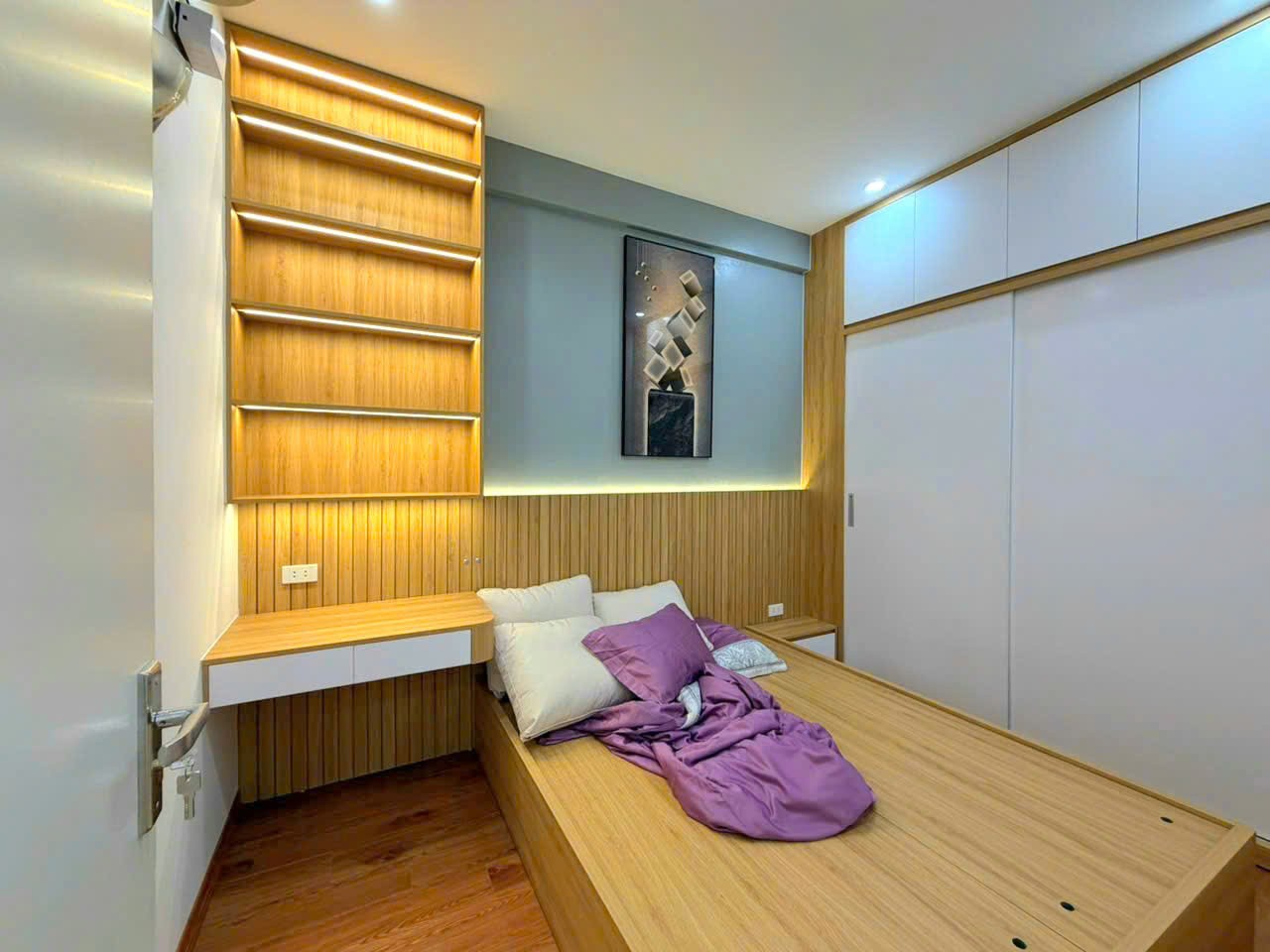 CĂN HỘ ĐẸP - GIÁ TỐT Bán căn hộ 68m2 Trung Kính Phường Yên Hòa, Quận Cầu Giấy, tp Hà Nội 16003626
