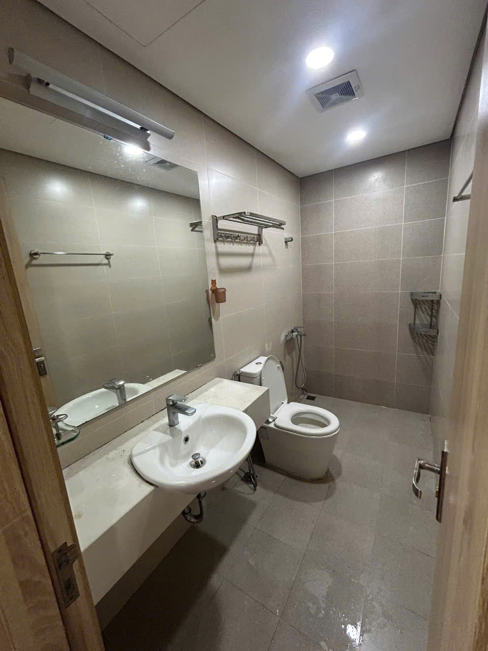 Cho thuê căn hộ 2pn Mon city Mỹ Đình đủ đồ giá 12 triệu 16003662