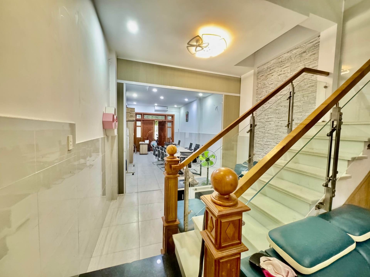 🏡 O2277 - NHÀ ĐẸP HẺM 9M, SÂN OTO RỘNG RÃI 🏡 16003699