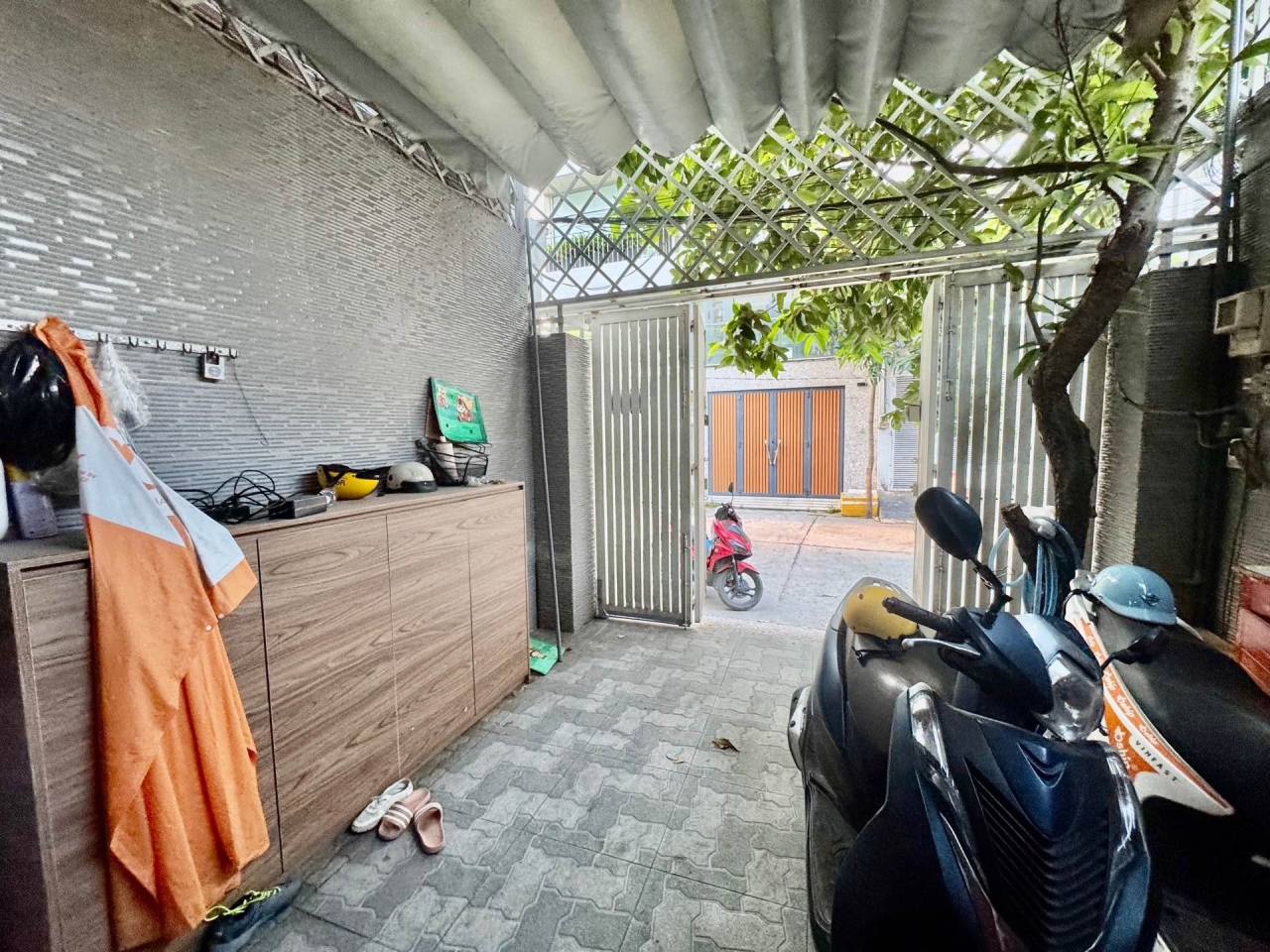 🏡 O2277 - NHÀ ĐẸP HẺM 9M, SÂN OTO RỘNG RÃI 🏡 16003699