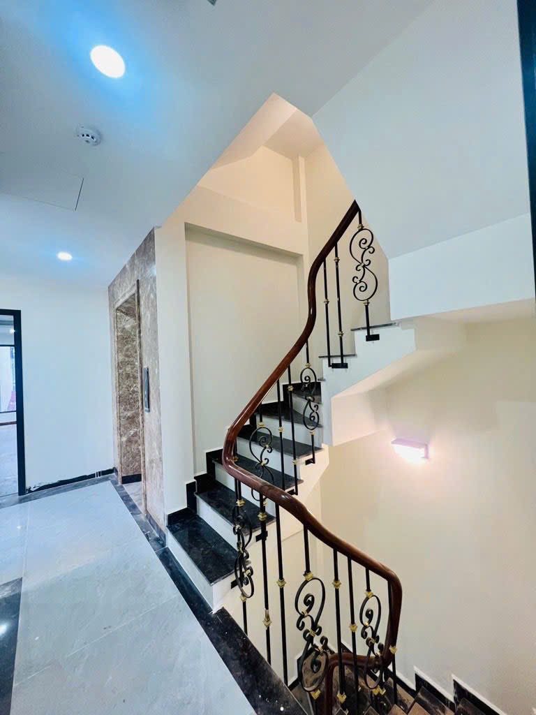 BÁN NHÀ NGUYỄN TRÃI THANH XUÂN, LÔ GÓC 3 MẶT THOÁNG, 7 TẦNG THANG MÁY  Ở, VP, NHỈNH 27 TỶ 16003787