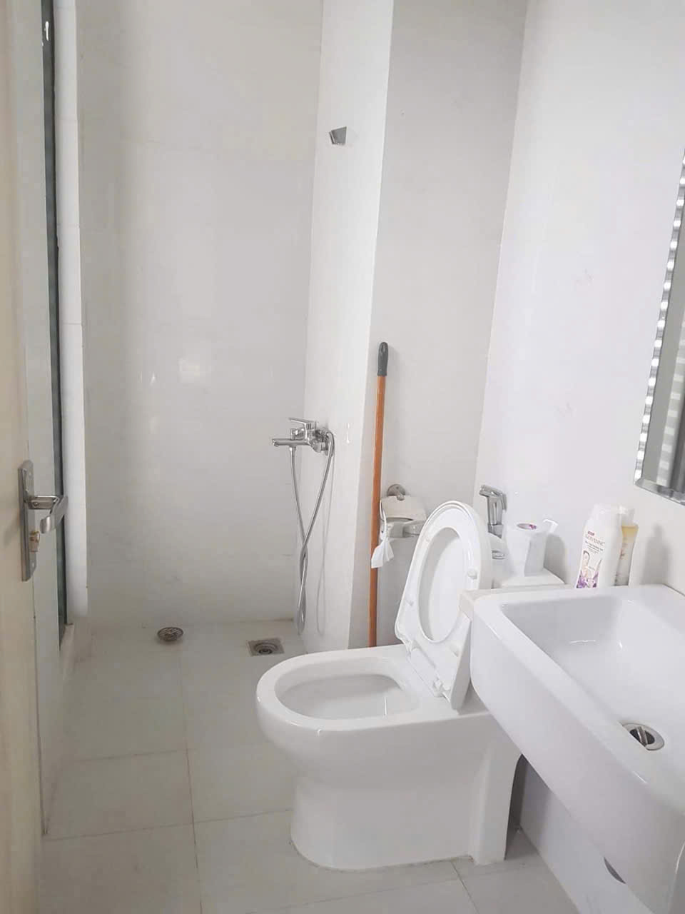 Cho thuê căn hộ The Garden Hill 99 Trần Bình 70m2 2 ngủ 2vs đủ đồ 12,5tr . 16003807