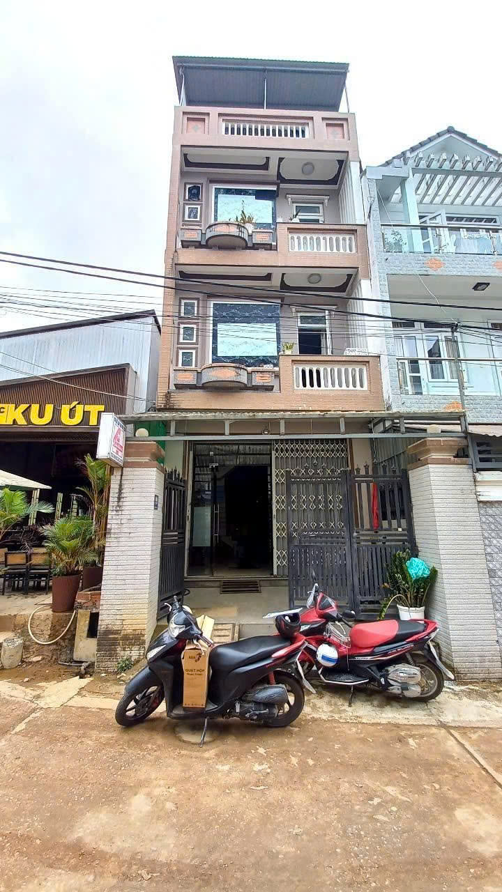Cho thuê nhà 8 phòng Nguyễn Công Trứ phường 8 Đà Lạt 22 triệu/tháng 16003830
