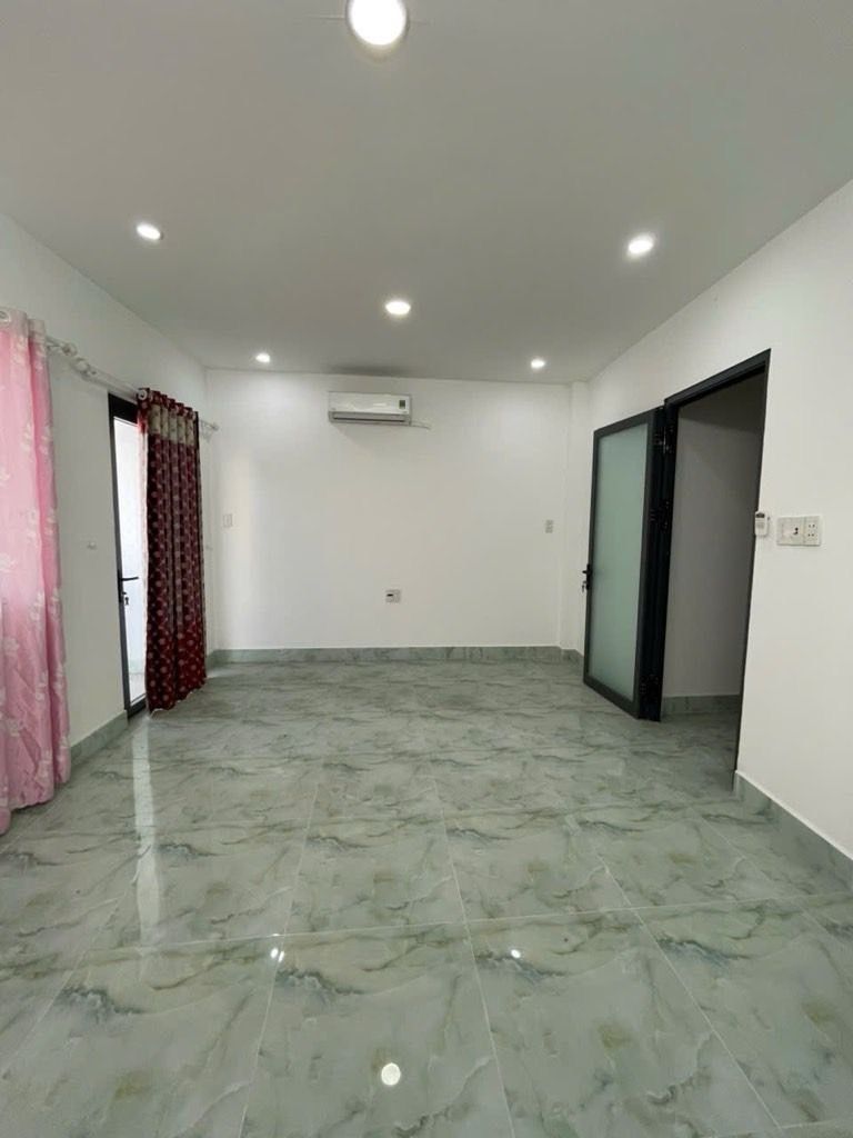 5.2TỶ NHÀ CẤP 4 HAI MẶT TIỀN CÓ 3 PHÒNG TRỌ CHO THUÊ VÀ CĂN NHÀ CẤP 4 ĐANG CHO 12TR/THÁNG 16003837