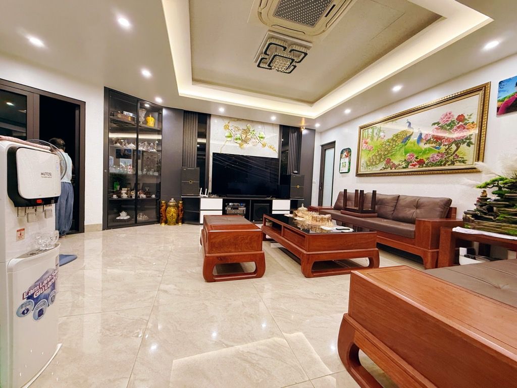 Bán nhà đẹp Nguyễn Văn Cừ- Oto tải- Dân xây 80m 8 tầng thang máy full NT nhỉnh 25 tỷ(TL) 16004034