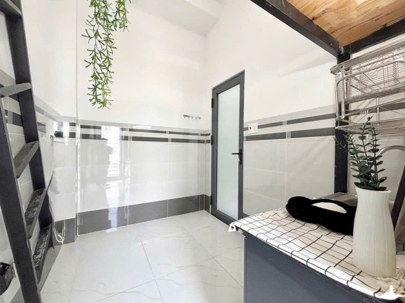 Bán căn hộ DV, Tăng Nhơn Phú B, Q9, Thủ Đức, TP HCM, DT 146m2, 6 tầng. Giá 21.9 tỷ, 16004050