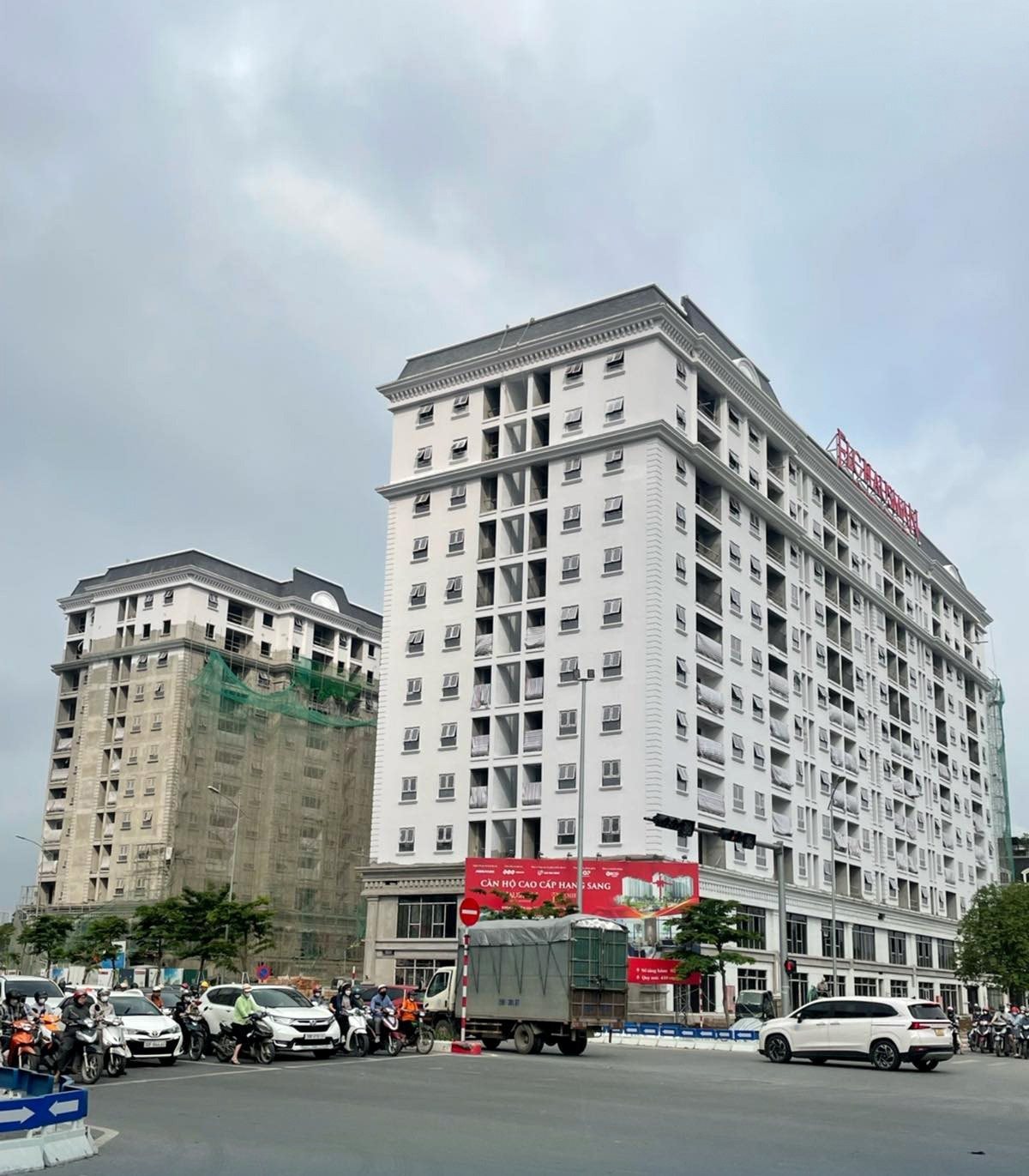 Cần bán gấp căn hộ  tại Hausman Premium Residences, 6.1 tỷ, 63.4m2, 2PN, 2WC, bao đẹp. 16004114
