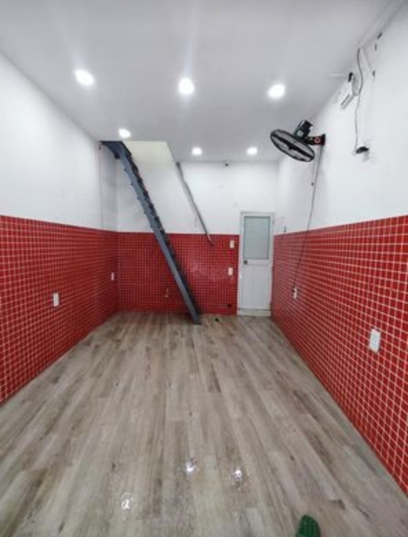 ♣ Nhà Mặt Tiền Kinh Doanh Đường Lê Lợi Thạch Thang Hải Châu, 2 tầng, nhỉnh 3 tỷ 16004117