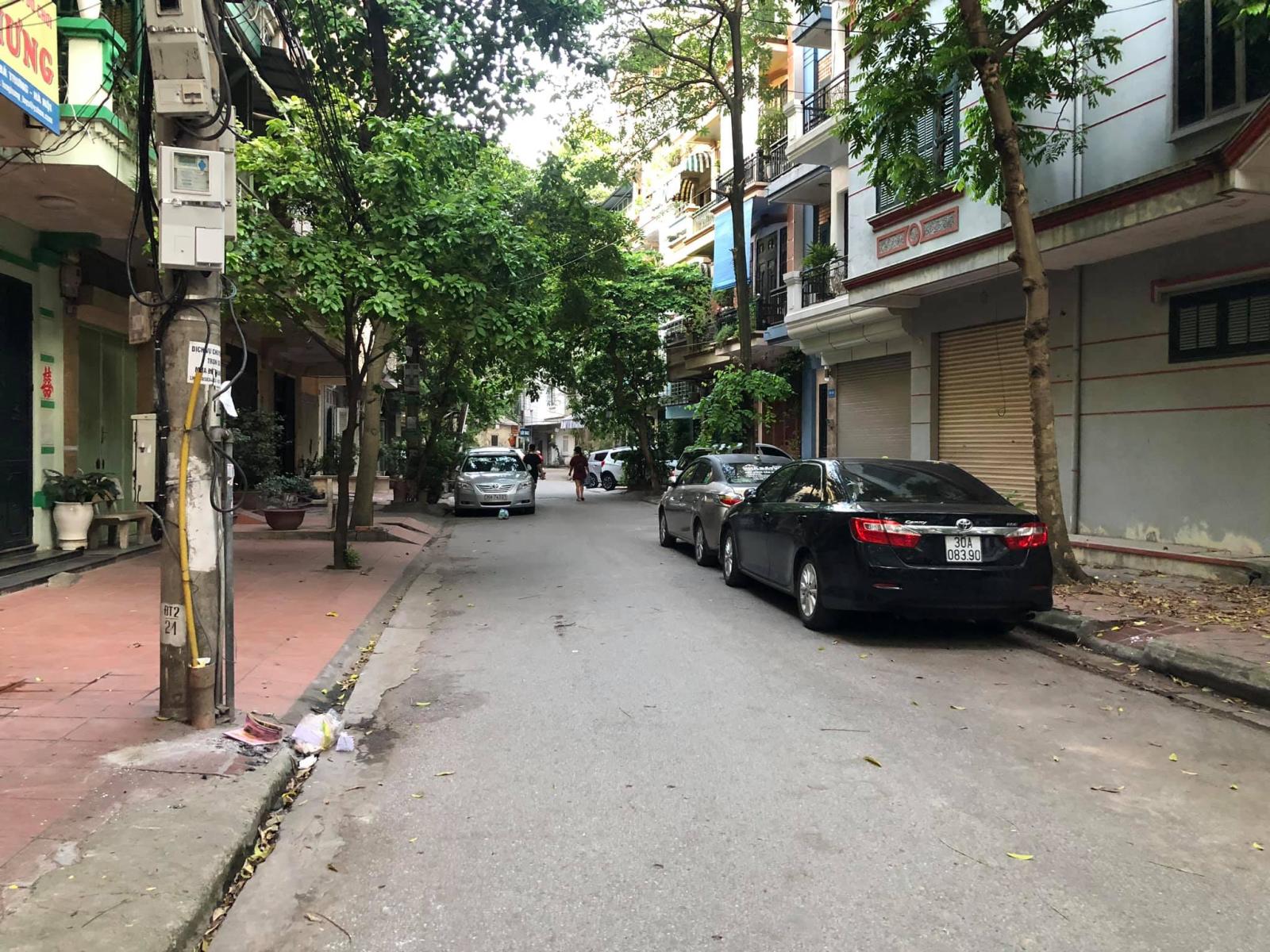 Bán nhà đường Cầu Giấy ngõ thông 2 xe tránh nhau 16004142