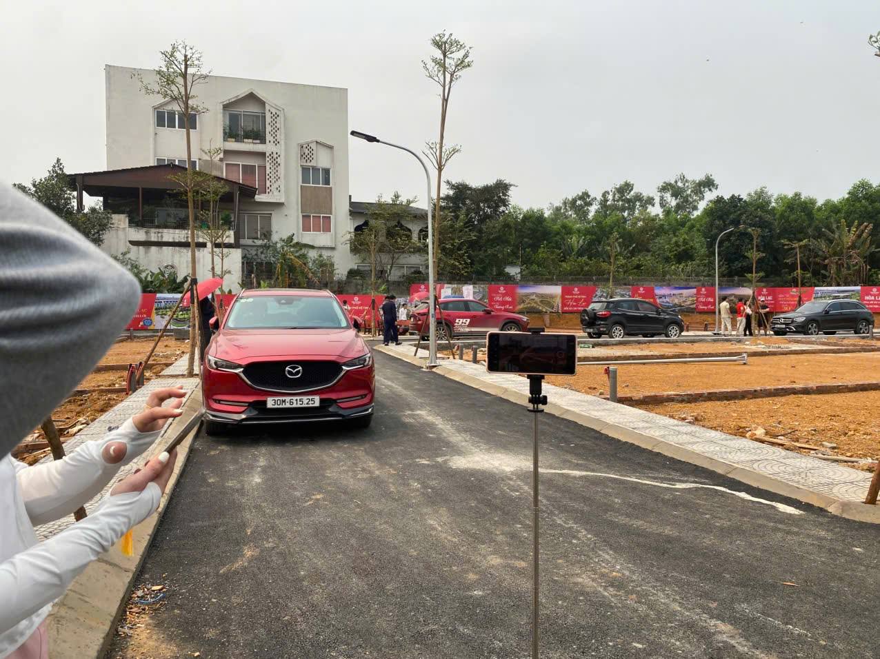 Bán đất thổ cư sổ đỏ 100m2, mặt tiền 6m, đường 21A, Phú Cát, Quốc Oai, Hà Nội. Giá 3.9 tỷ. LH: 16004156