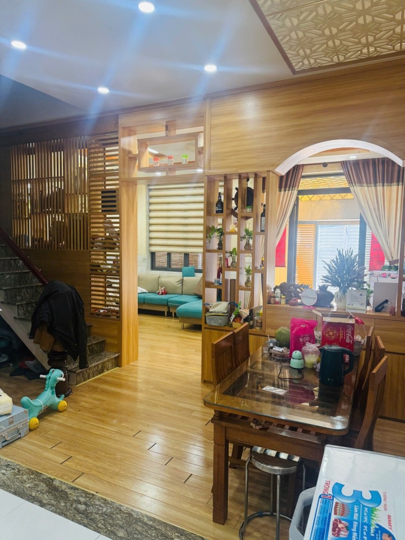 Bán nhà đường Đình Phong Phú, Q9, Thủ Đức, TP HCM. DT, 80m2, 3 tầng, SHR. Giá - 7.1 tỷ 16004257