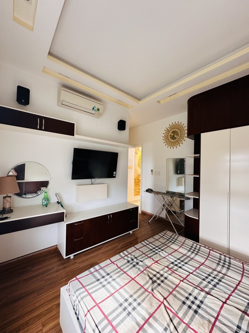 Bán nhà đường Đình Phong Phú, Q9, Thủ Đức, TP HCM. DT, 80m2, 3 tầng, SHR. Giá - 7.1 tỷ 16004257