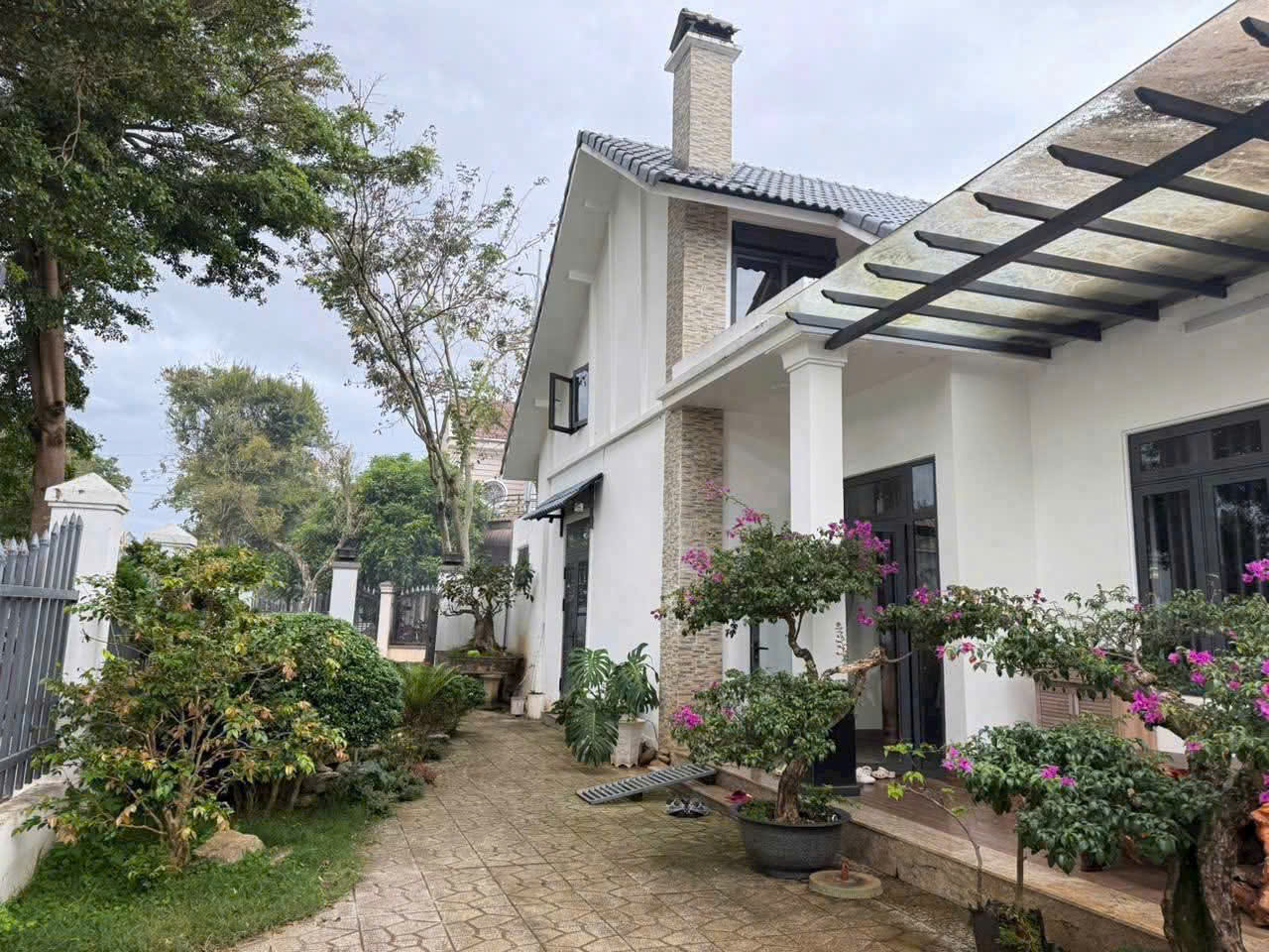 BÁN BIỆT THỰ 300m2 LÔ 90 LIÊN NGHĨA, ĐỨC TRỌNG .LÂM ĐỒNG Hàng hiếm trung tâm – vị trí VIP đáng sống 16004271