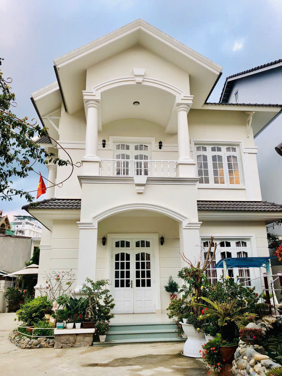 Cho thuê villa 8 phòng ngủ đường Hùng Vương phường 9 Đà Lạt giá 18 triệu/tháng 16004281