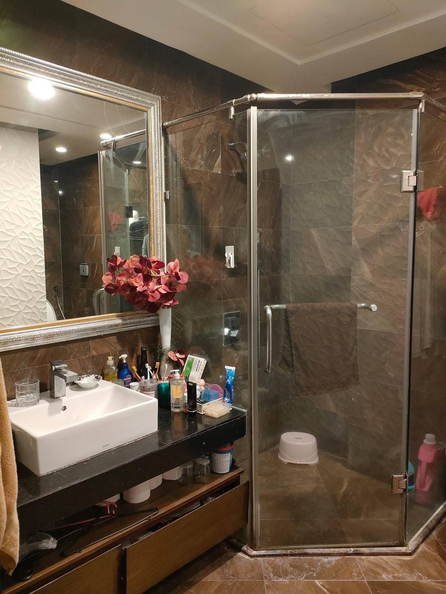 Bán gấp căn nhà mặt phố 110m2 - 6 tầng thang máy - mặt tiền 4m tại Trần Quốc Toản – chỉ 76.5 tỉ có 16004407