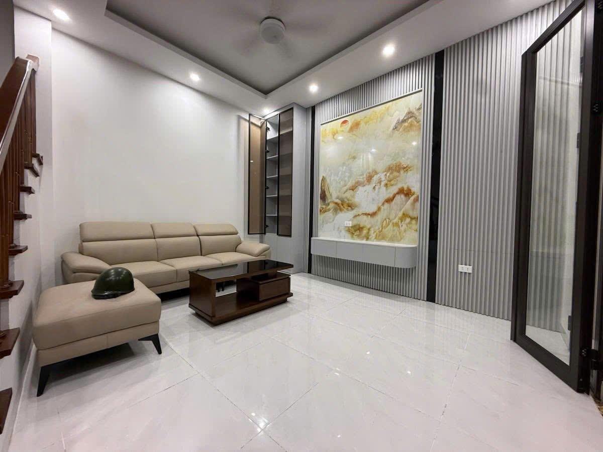 GỐC LÕI ĐỐNG ĐA - NGÕ NÔNG BA GÁC - LÔ GÓC HAI THOÁNG - NĂM TẦNG KIÊN CỐ - NỘI THẤT SANG XỊN - SỔ 16004429