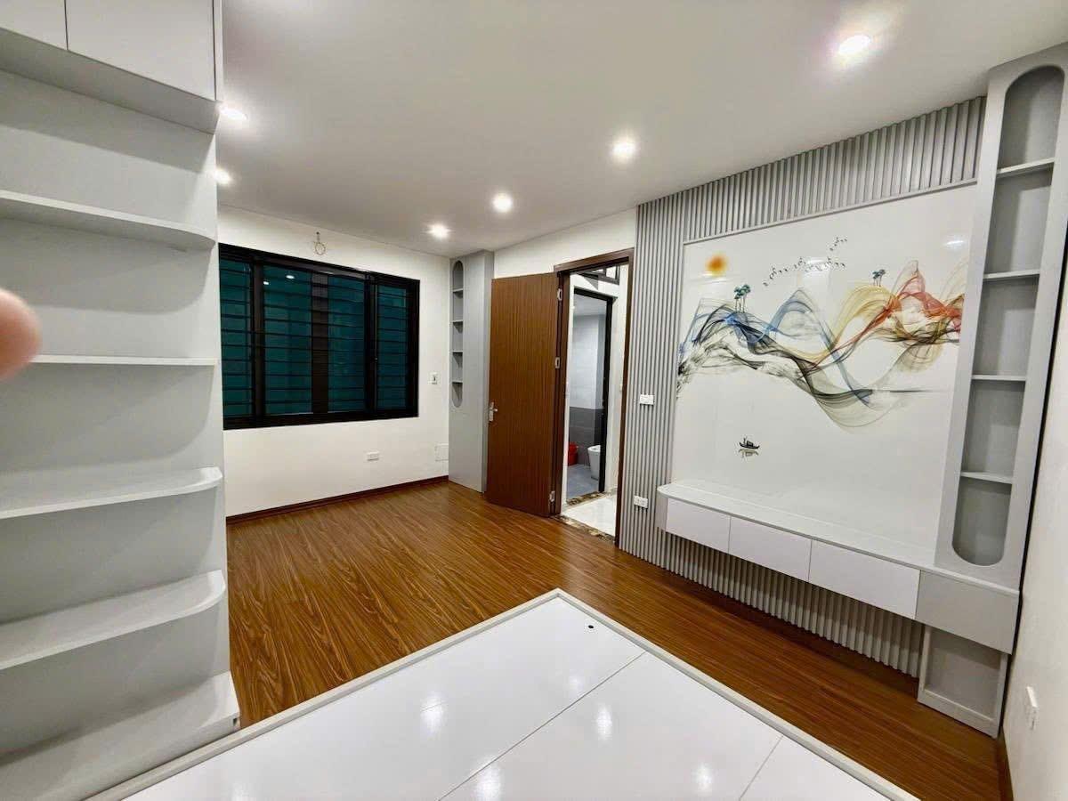 GỐC LÕI ĐỐNG ĐA - NGÕ NÔNG BA GÁC - LÔ GÓC HAI THOÁNG - NĂM TẦNG KIÊN CỐ - NỘI THẤT SANG XỊN - SỔ 16004429