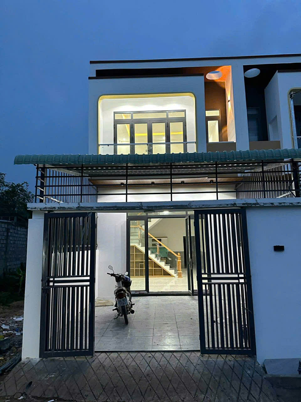 Bán nhà 2 Tầng P.Tân Triều.TP Đồng Nai,SHR đường nhựa 2 ô tô,giá rẻ 16004446