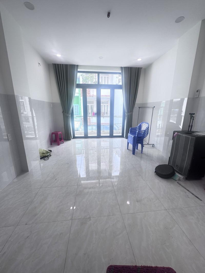 NHÀ MỚI 4 TẦNG GIÁ TỐT HIẾM CÓ LÊ ĐÌNH CẨN BÌNH TÂN 32M2 3PN 4WC SÂN THƯỢNG CHỈ 4 TỶ 16004455