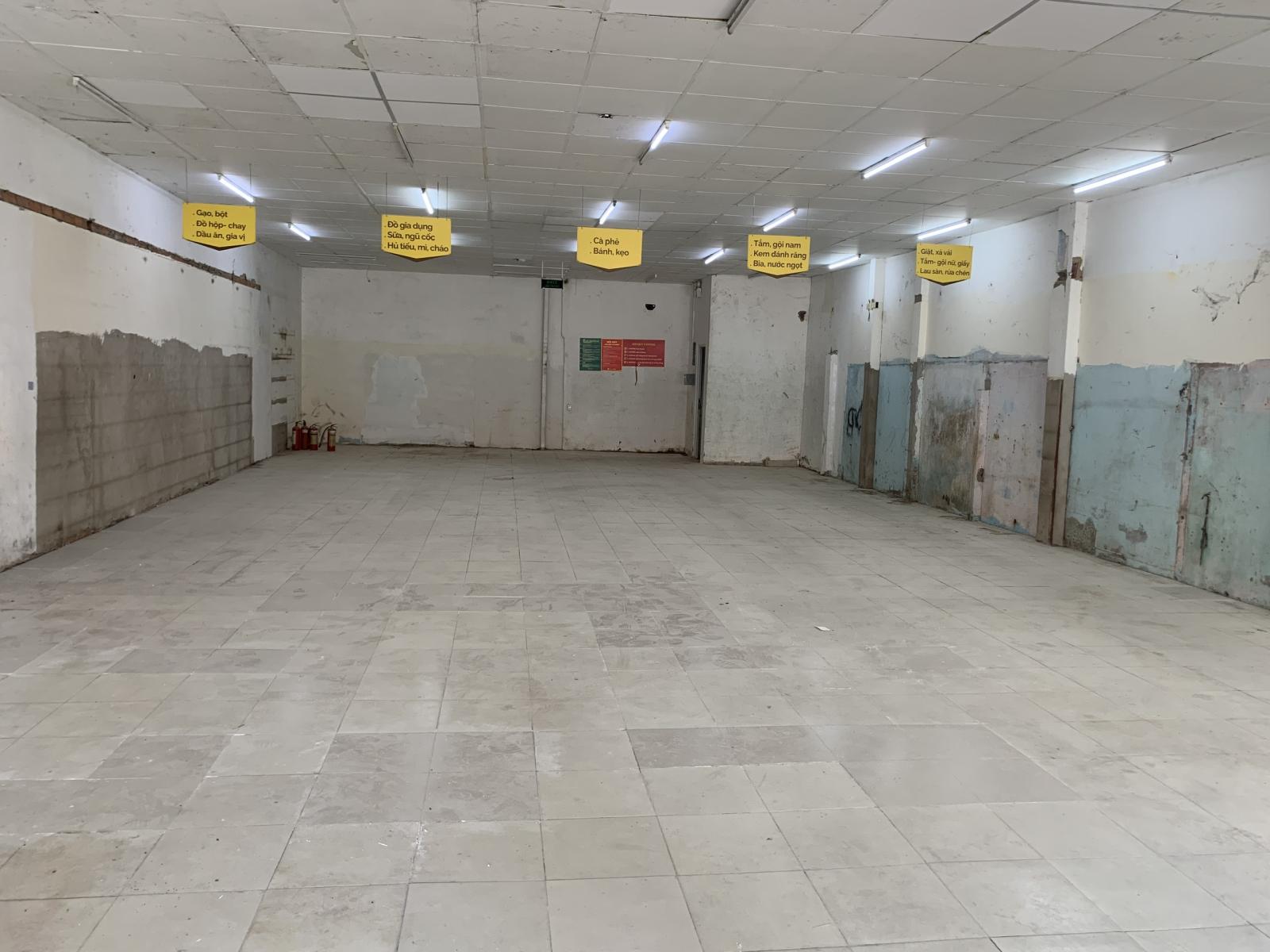 Cho Thuê Nhà Mặt Tiền Đường Lý Thánh Tông Quận Tân Phú.DT:9,2 X 23m.Giá 45 Triệu 16004463