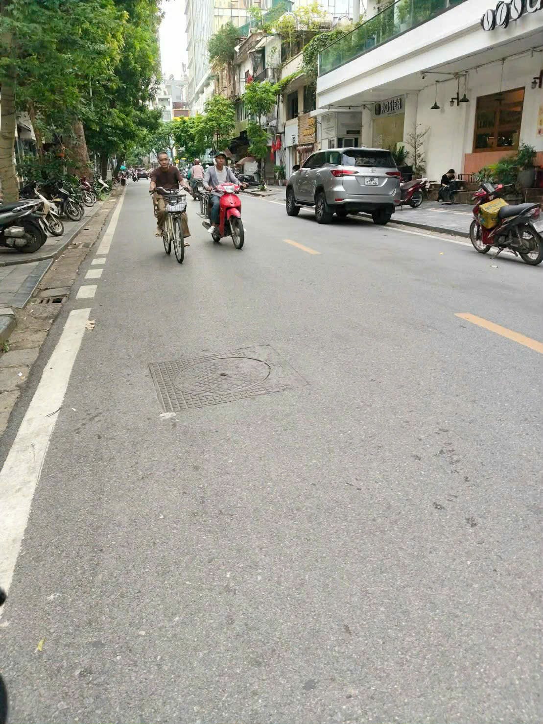 BÁN GẤP HOMESTAY TÔNG ĐẢN TT HOÀN KIẾM FULL NỘI THẤT DÒNG TIỀN 15 TRIỆU / THÁNG 80M NHỈNH 7 TỶ. 16004464