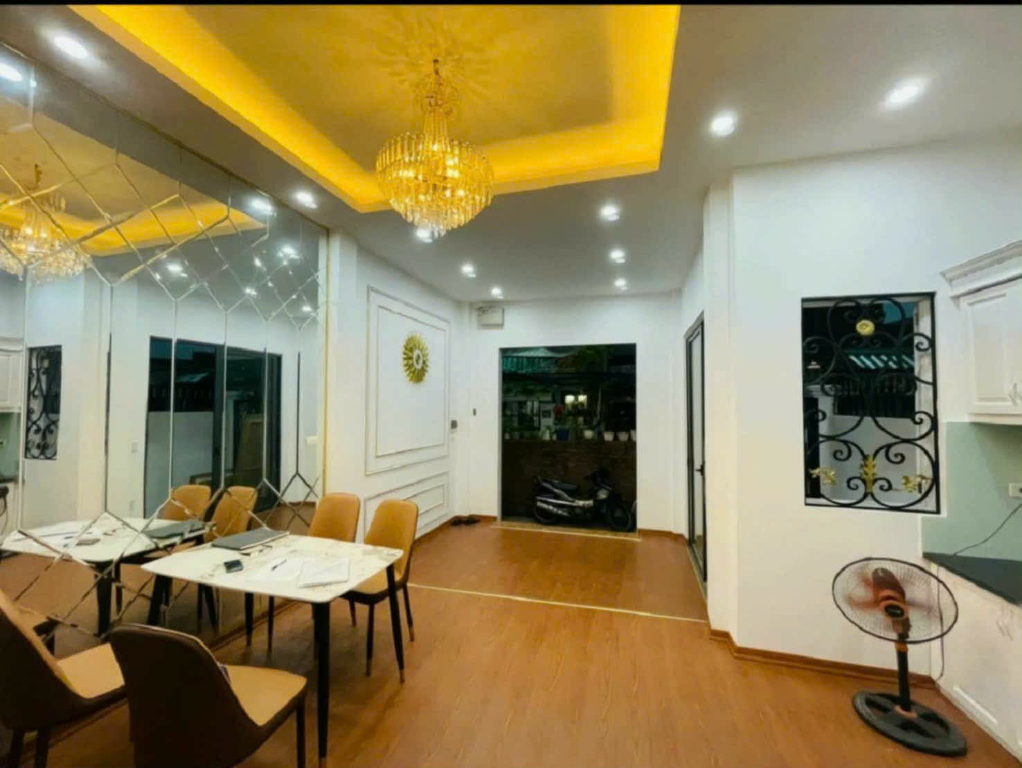 BÁN GẤP HOMESTAY TÔNG ĐẢN TT HOÀN KIẾM FULL NỘI THẤT DÒNG TIỀN 15 TRIỆU / THÁNG 80M NHỈNH 7 TỶ. 16004464