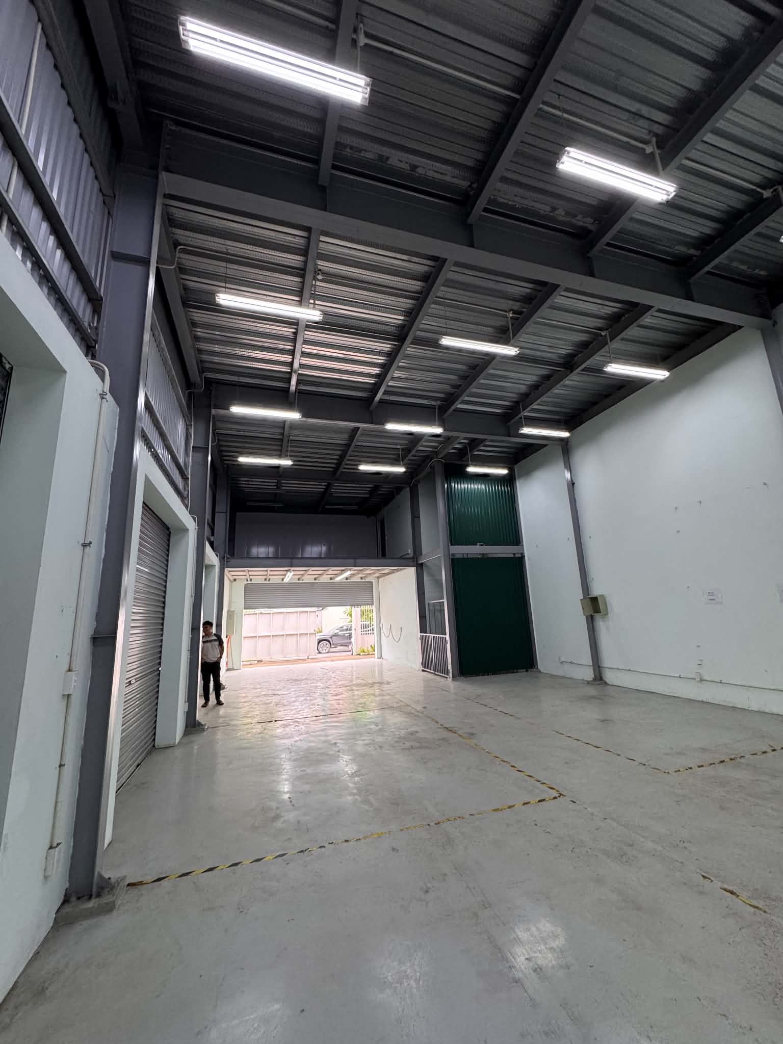 Cho thuê kho, xưởng MBKD 800m2 Đa Tốn, Gia Lâm có điện 3 pha đường xe tải 7 tấn 16004471