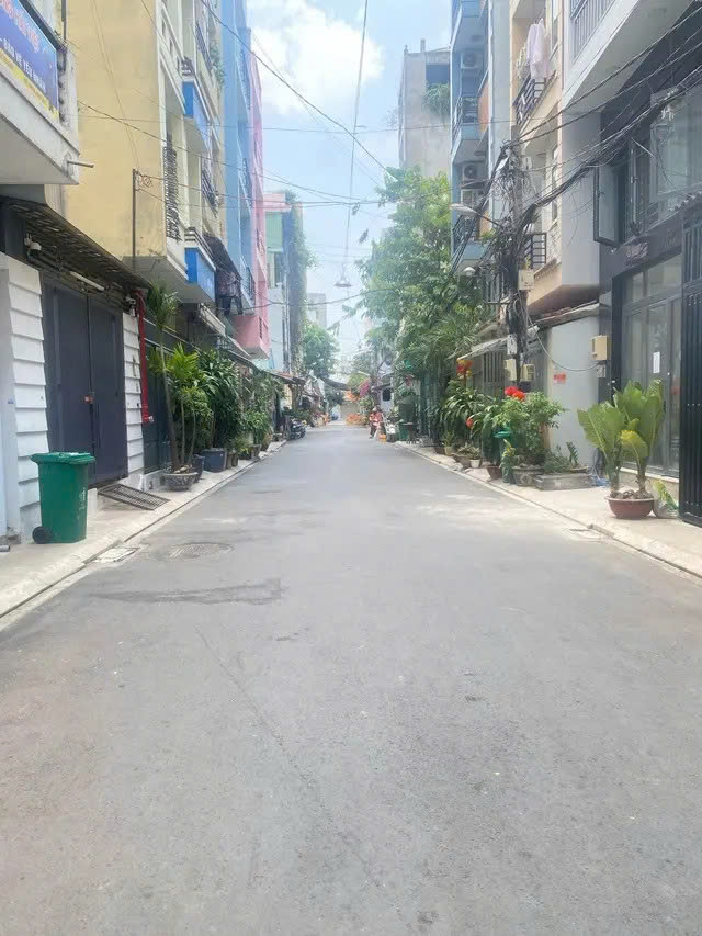 Bán nhà HXH Phạm Văn Bạch, 5x24, 6 tầng, tặng nội thất, phường Tân Sơn, giá 12,7 tỷ
 16004478