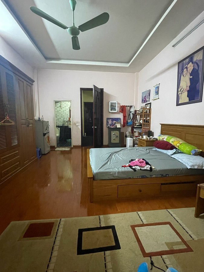 Bán Nhà Võng Thị. Tây Hồ. DT 70m2. MT 4.5m. 5 Tầng. Giá 15.9 Tỷ. 16004486