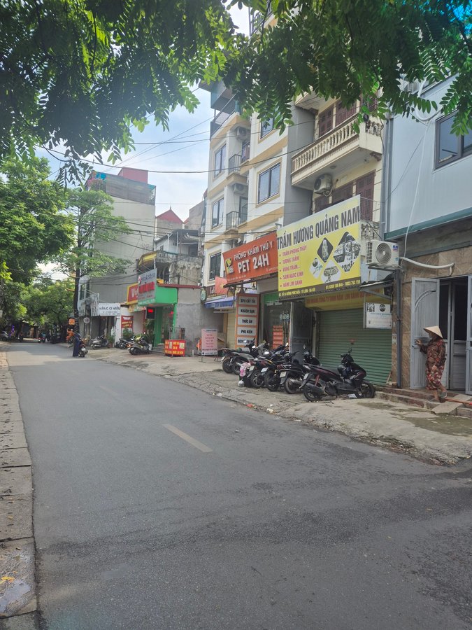 Bán Nhà Mặt Phố Phúc Diễn. Bắc Từ Liêm. Ô Tô. Vỉa Hè. DT 60m2. MT 4.2m. Giá 14.1 Tỷ. 16004487