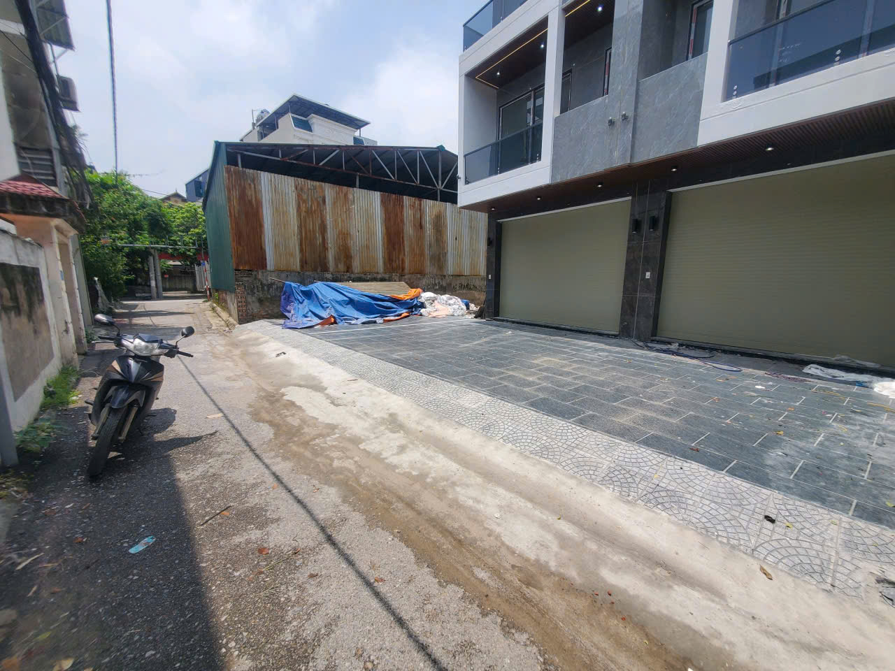 Bán nhà Thạch Bàn,Long Biên 6 tầng,92m,mt5.3m oto tránh nhỉnh 13 tỷ 16004552