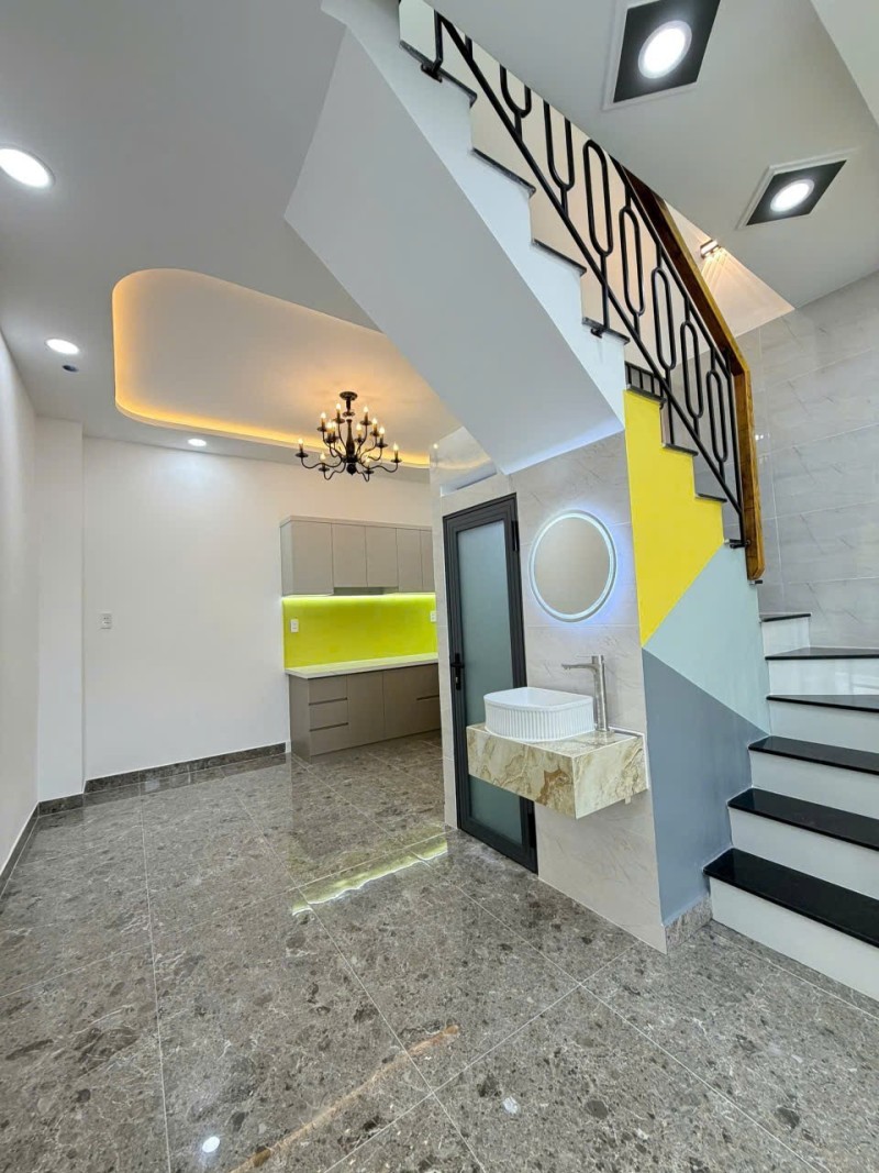 HOÀNG XUÂN NHỊ TÂN PHÚ SÁT HẺM XE HƠI 36M2 2 TẦNG 2PN 2WC CHỈ 5.39 TỶ
 16004630