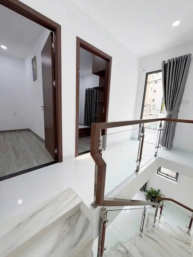 NHÀ ĐẸP 1 LẦU ĐƯỜNG TÂY THẠNH – VỊ TRÍ ĐẮC ĐỊA - 42M2 NGANG GẦN 6M 5,9 TỶ TL 16004641