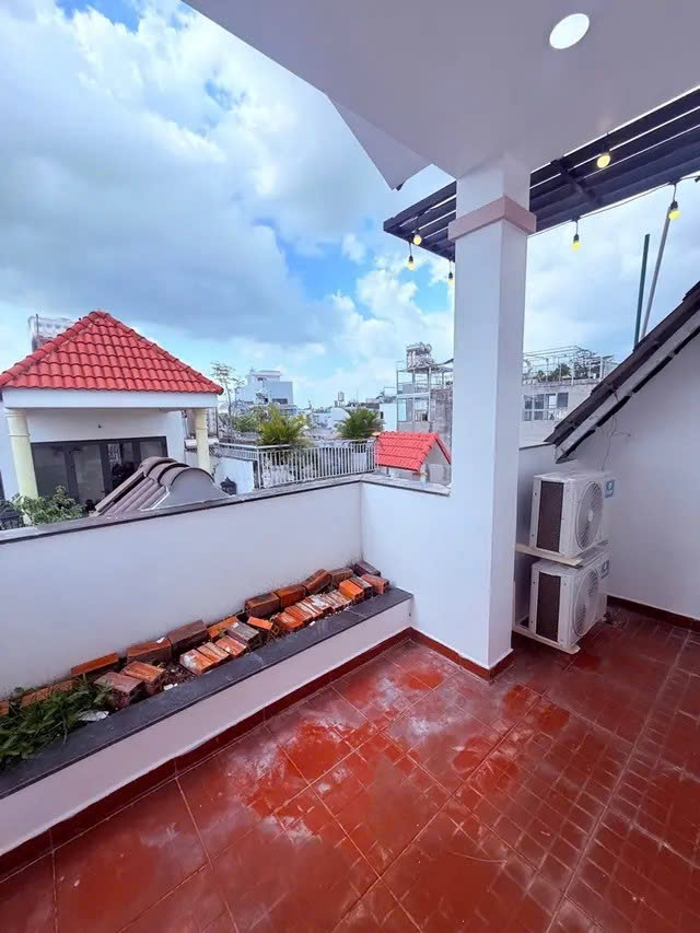 BÁN SIÊU PHẨM NHÀ PHỐ NGAY NGUYỄN HỮU TIẾN THỬA VUÔNG CHÍNH CHỦ CỰC ĐẸP   16004643