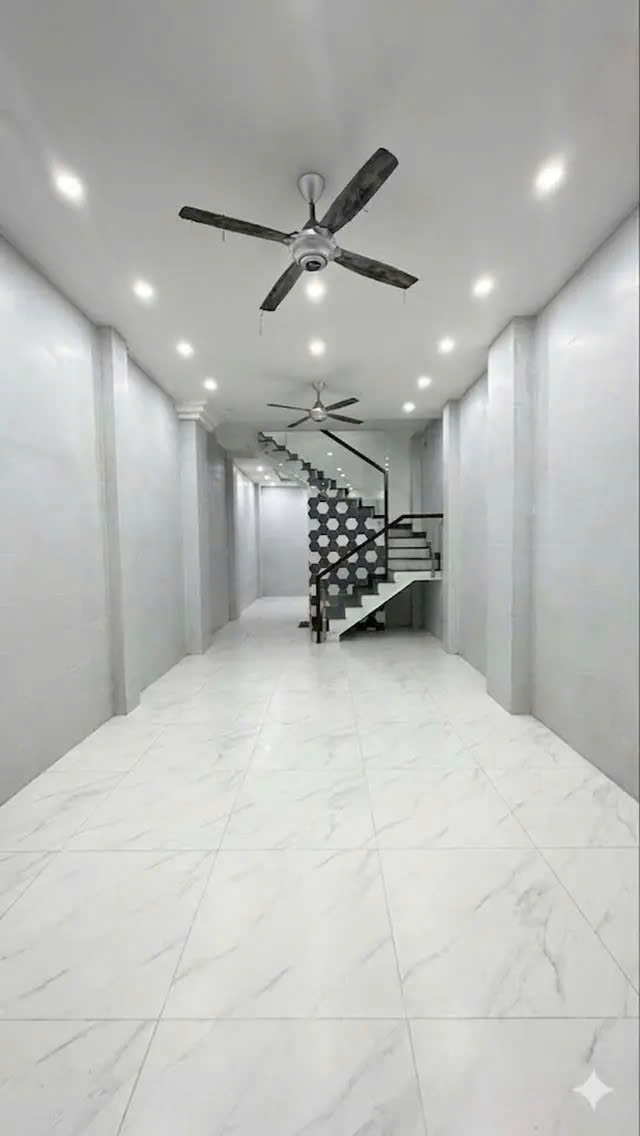 BÁN NHÀ ĐẸP MỚI TOANH SÁT BÊN AEON TÂN PHÚ  16004645