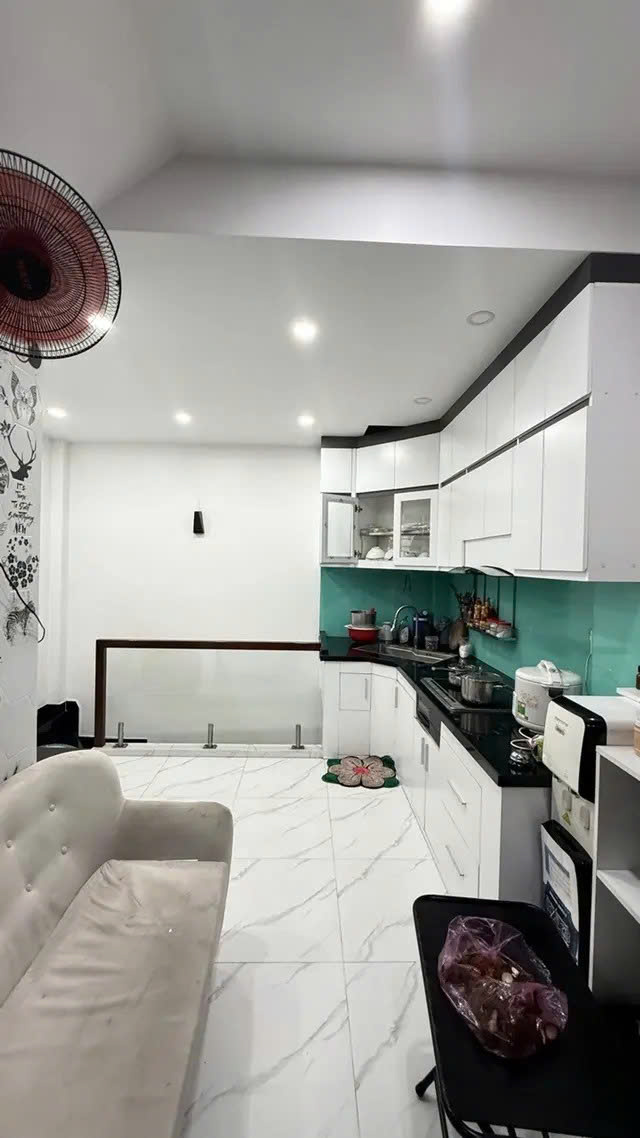 BÁN NHÀ ĐẸP MỚI TOANH SÁT BÊN AEON TÂN PHÚ  16004645