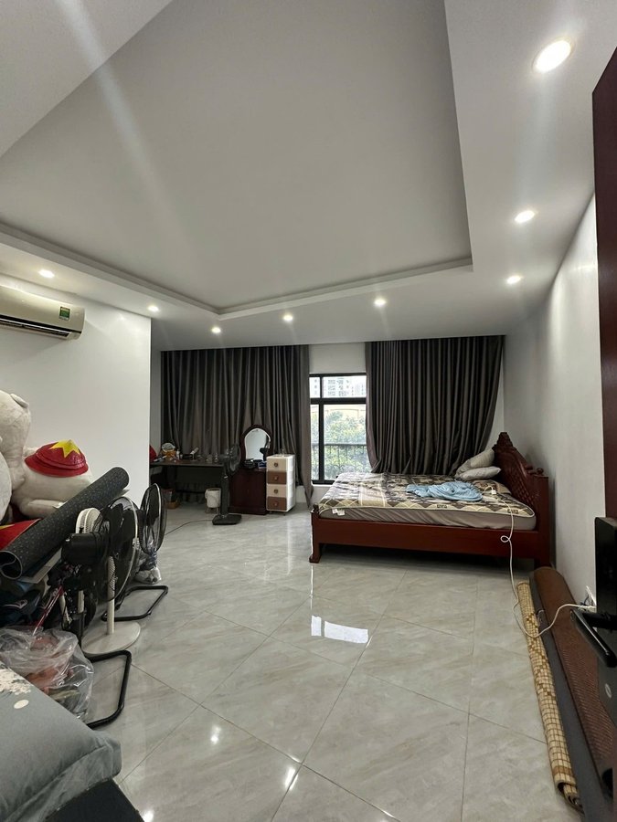 Bán Nhà Mặt Phố Hồ Đền Lừ. Hoàng Mai. Thang Máy. Ô Tô. Vỉa Hè. DT 72m2. Giá 44.6 Tỷ.  16004655