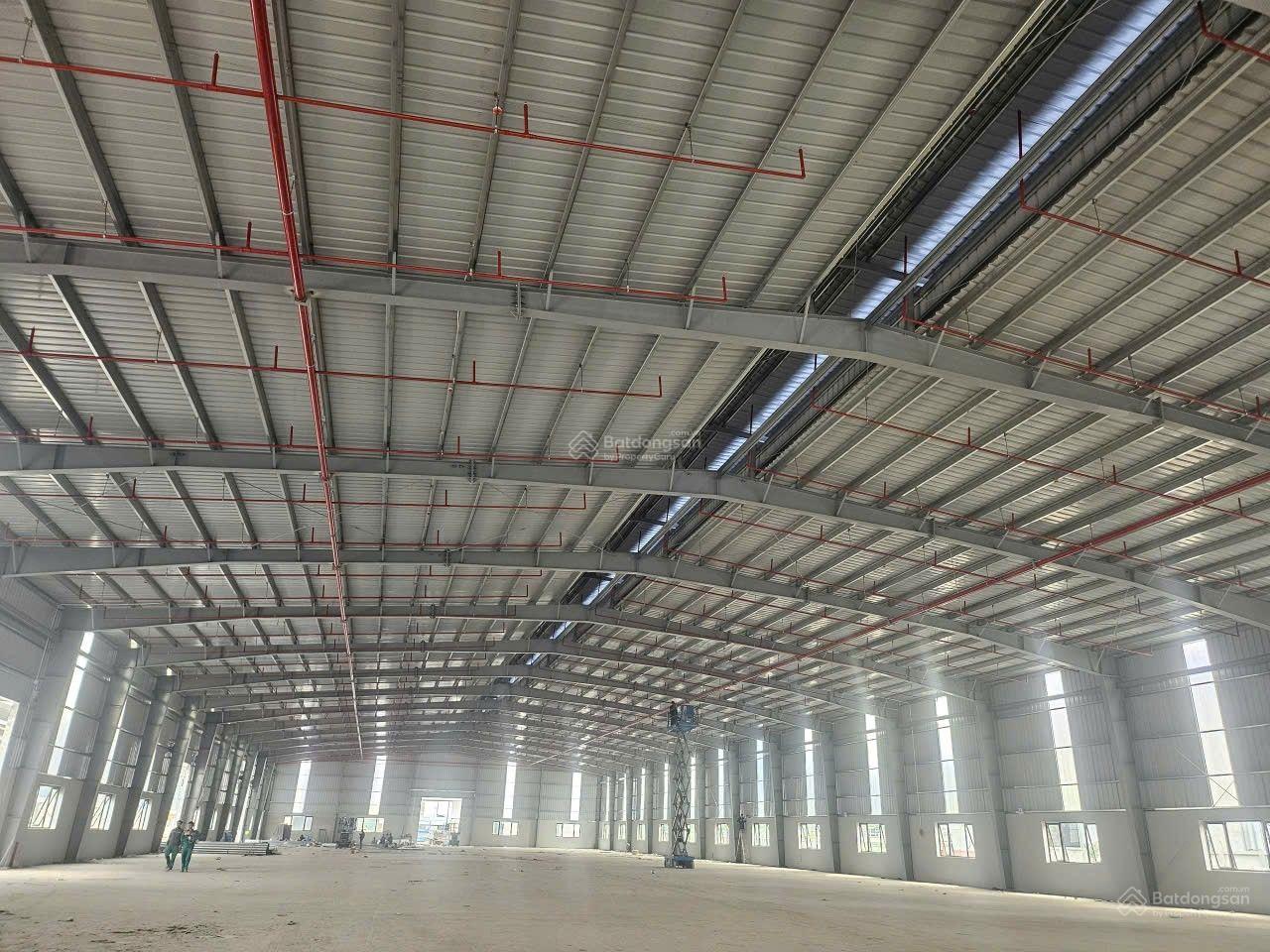 Cho thuê kho, xưởng DTSD 450m2 mtien 10m2 Kiêu Kỵ, Gia Lâm đường xe tải 10 tấn đỗ cửa 16004676