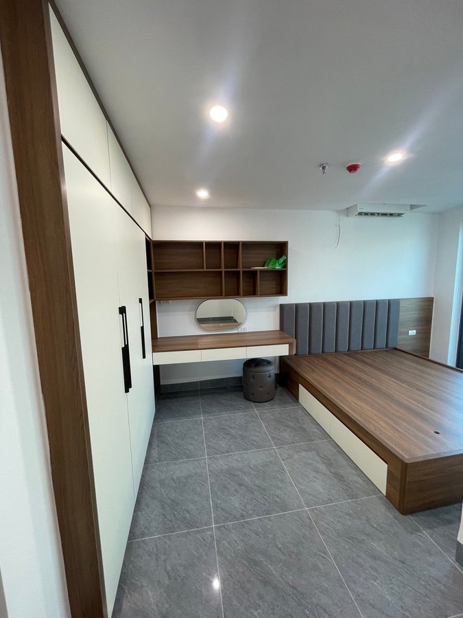 Bán Nhà Lạc Long Quân. Cầu Giấy. 8 Tầng Thang Máy. Ô Tô. DT 78m2. MT 3m. Giá 25.3 Tỷ. 16004700