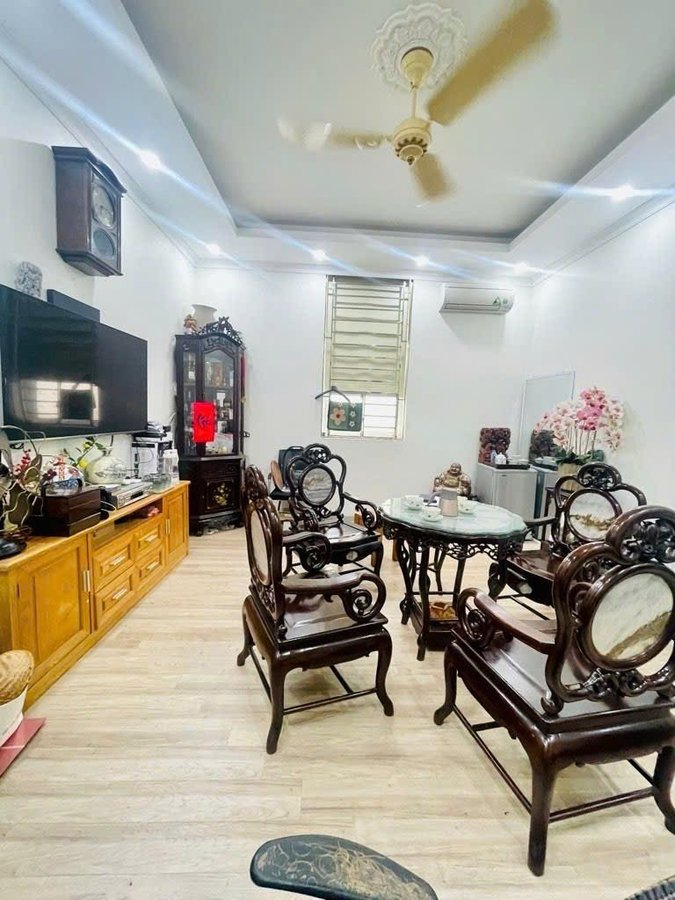 Bán Nhà Đội Cấn. Ba Đình. Ô Tô. DT 45m2. MT 12m. 5 Tầng. Giá 14.7 Tỷ 16004701