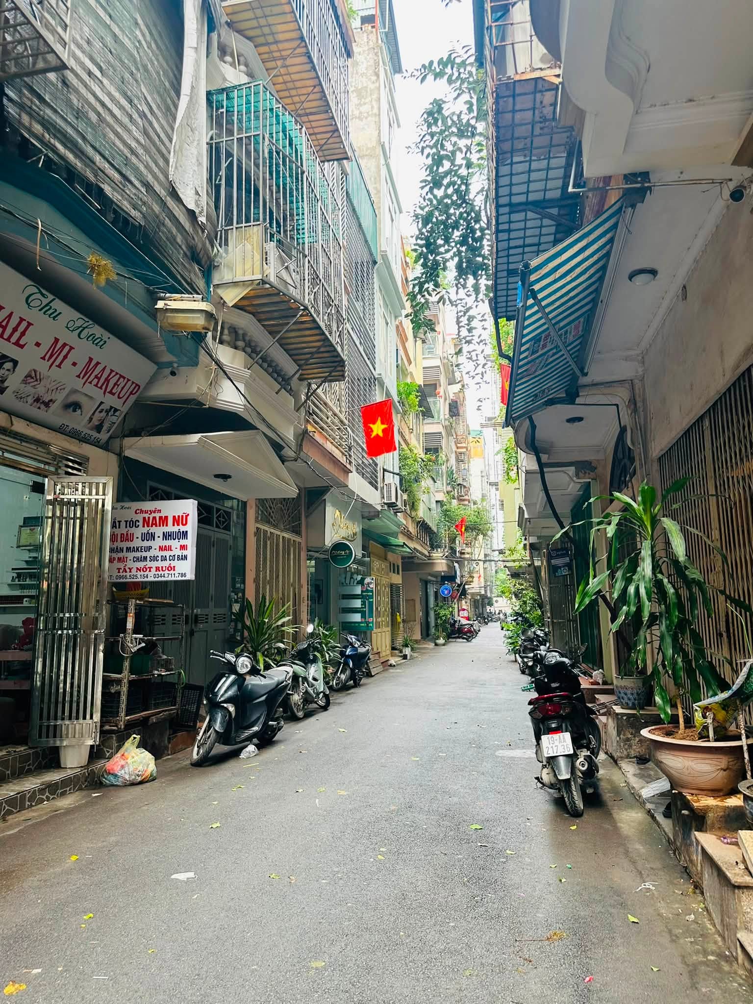 NHÀ ĐẸP, PHỐ TRẦN QUỐC HOÀN, CẦU GIẤY-PHÂN LÔ-KD-Ô TÔ: 35/42M X7T, MT 4M, GIÁ 17,4 TỶ. 16004702