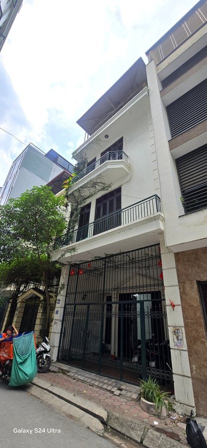 Bán Nhà Trung Kính. Cầu Giấy. Ô Tô. Vỉa Hè. DT 121m2. MT 5.7m. 4 Tầng. Giá 59.5 Tỷ. 16004729