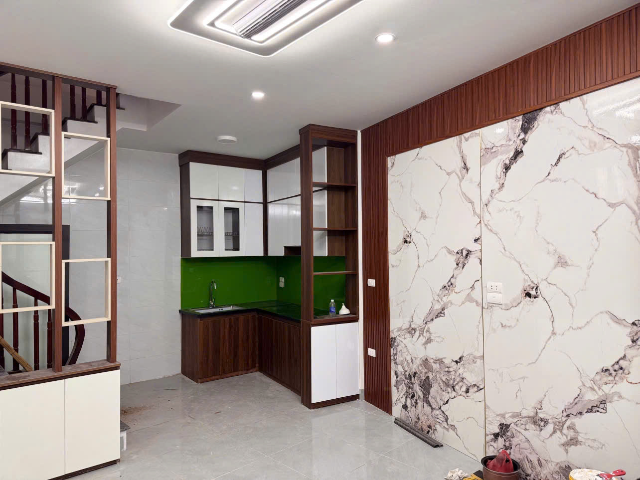 Bán nhà 5 tầng ở ngõ 896 nguyễn khoái gần cầu Vĩnh Tuy 16004739