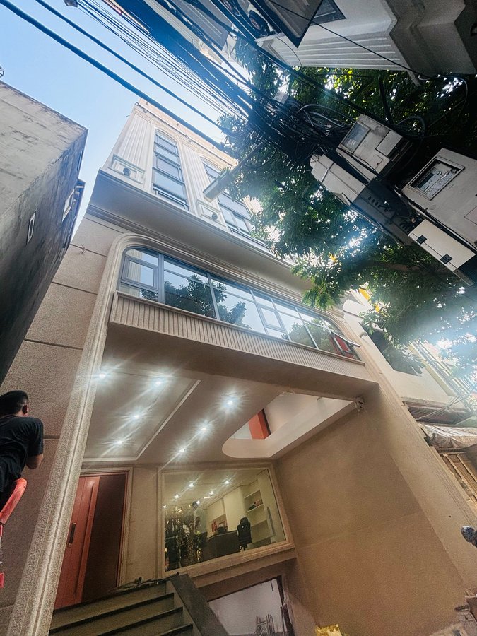 Bán Nhà Hồ Tùng Mậu. Cầu Giấy. 10 Tầng Thang Máy. Ô Tô. DT 150m2. MT 7m. Giá 71.5 Tỷ. 16004748