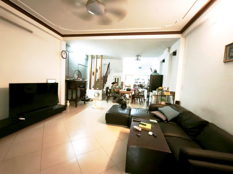 Bán nhà Ngọc Thuỵ,Long Biên 3 tầng,68m,mt5m oto vào nhà nhỉnh 14 tỷ 16004751